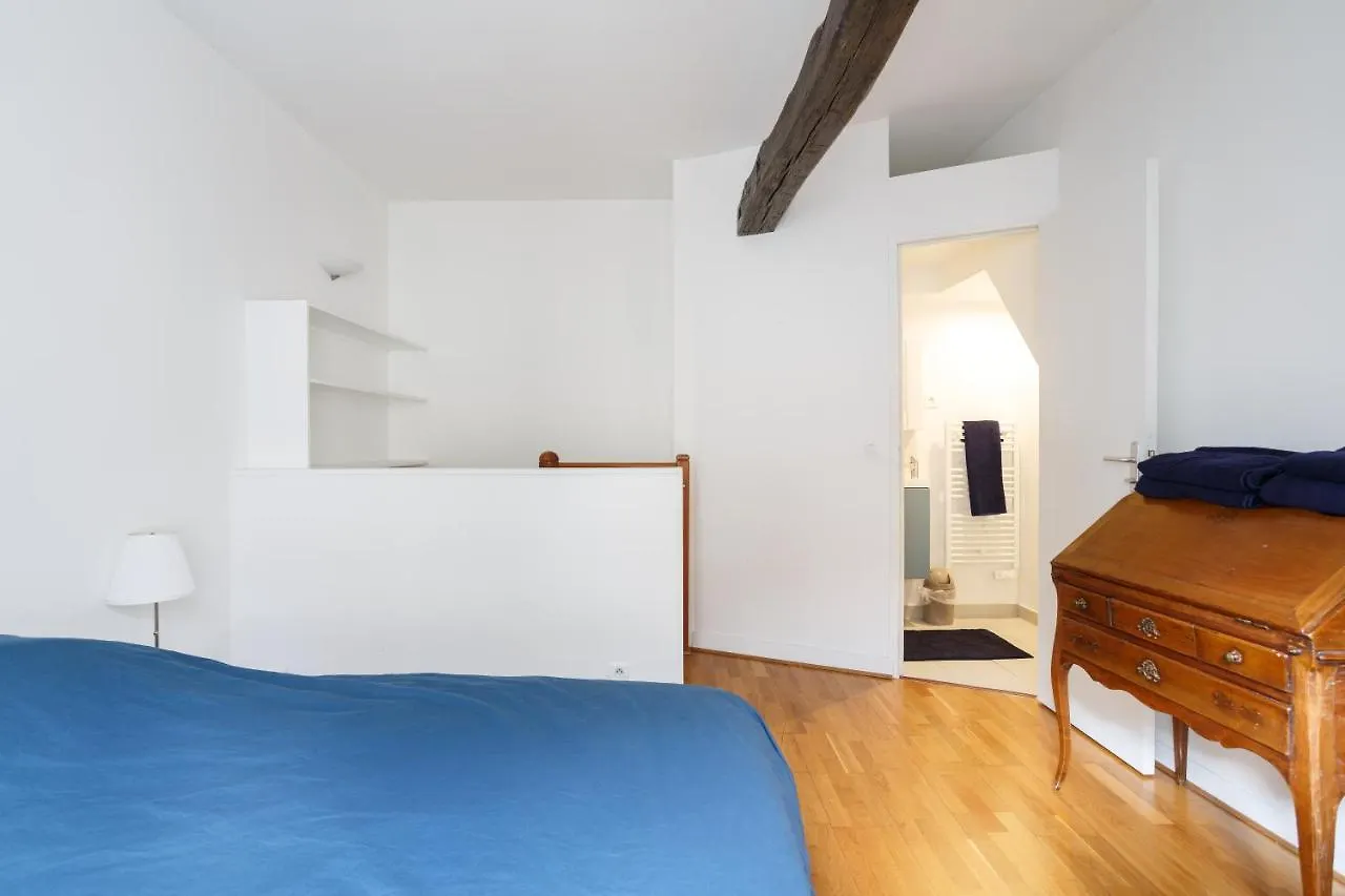 Top Apartment House Av Ternes Париж Франция
